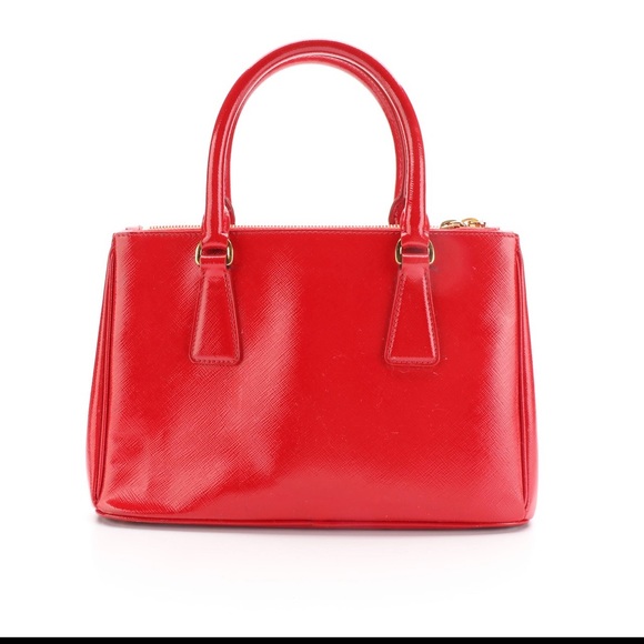 Prada Red Saffiano Patent Leather Tote Bag - Picture 3 of 7